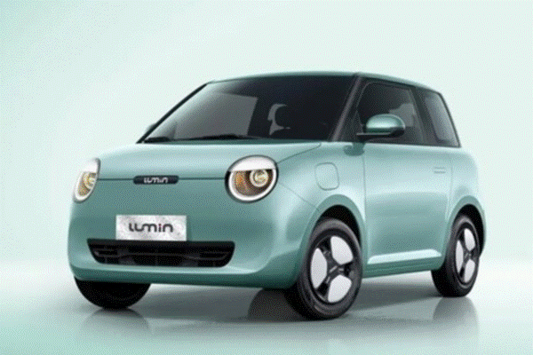 Detalle de los faros LED y diseño frontal